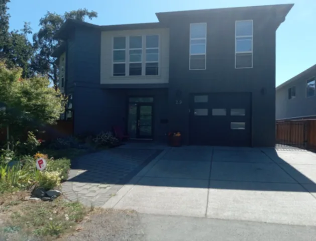 Furnished one-bedroom suite near Victoria General Hospital